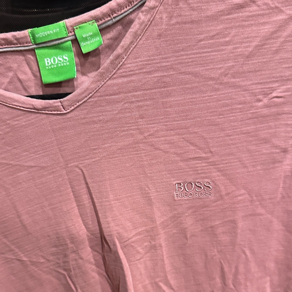 Hugo Boss Dusty Pink Tee large I9